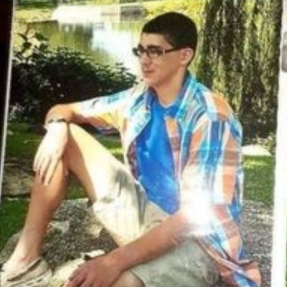 Meet your Posher, Tyler - Picture 1 of 1